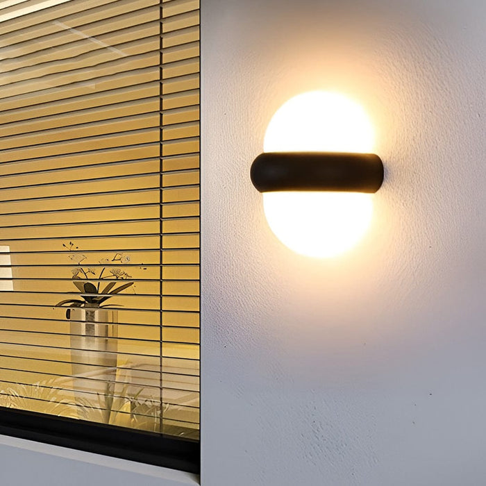 Up and Down Lights Waterproof Outdoor LED Wall Sconce Lighting Wall Lamp
