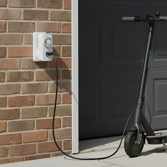 Mechanical Timer, 24-Hour Plug-In Outlet, Light/Appliance Control, Indoor Security, Energy Saving