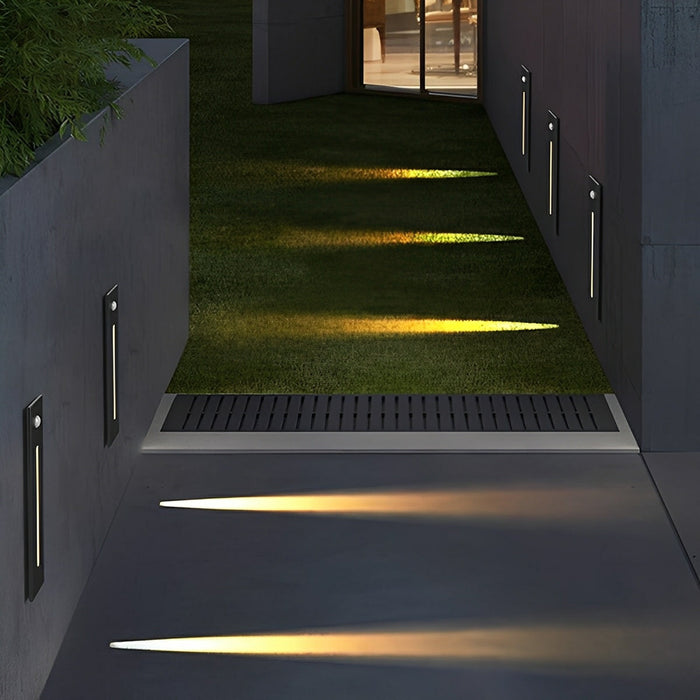 Recessed Stair Light, Waterproof LED Footlight, Motion Sensor, Modern Corner Wall Lamp for Steps/Patio/Deck