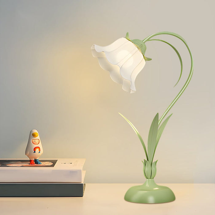 Pastoral Ins White Flowers 3 Step Dimming Green Rustic Style Table Lamp
