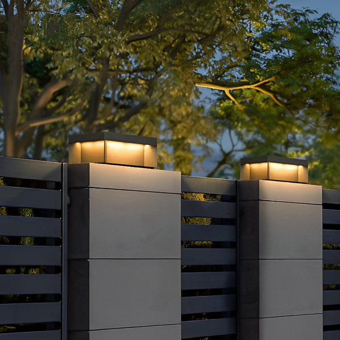 Square Stainless Steel LED Waterproof Modern Solar Fence Post Lights
