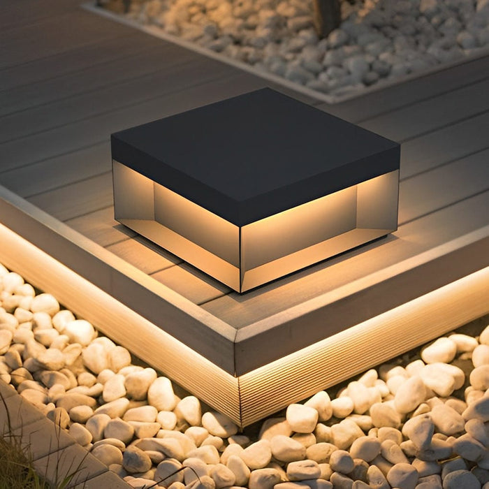 Square Stainless Steel LED Waterproof Modern Solar Fence Post Lights