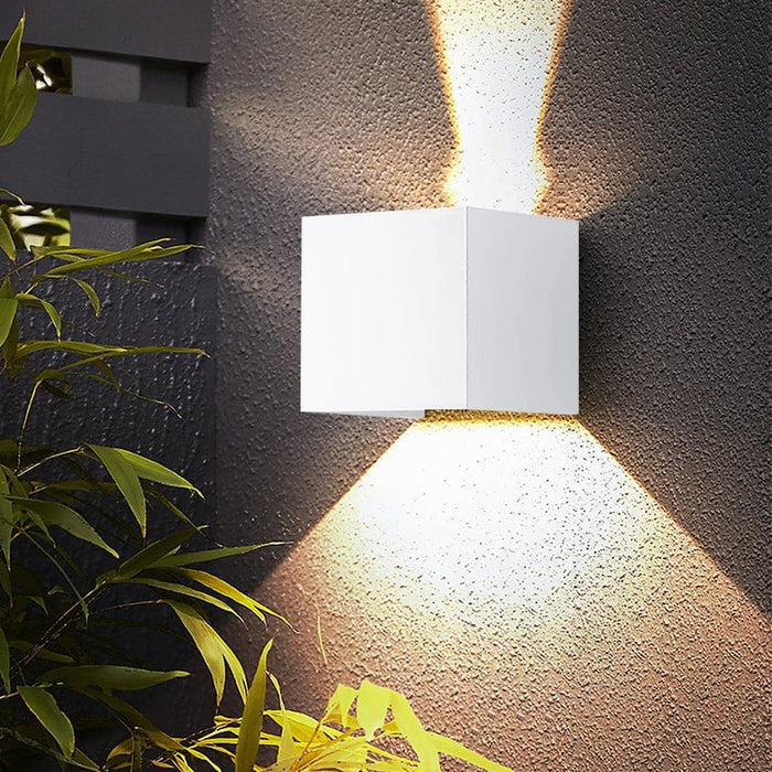 Adjustable Up and Down Outdoor Wall Lamp with High Color Rendering LED, Rain and Dust Resistant, Ideal for Creating Unique Courtyard Atmospheres-ErisView-2