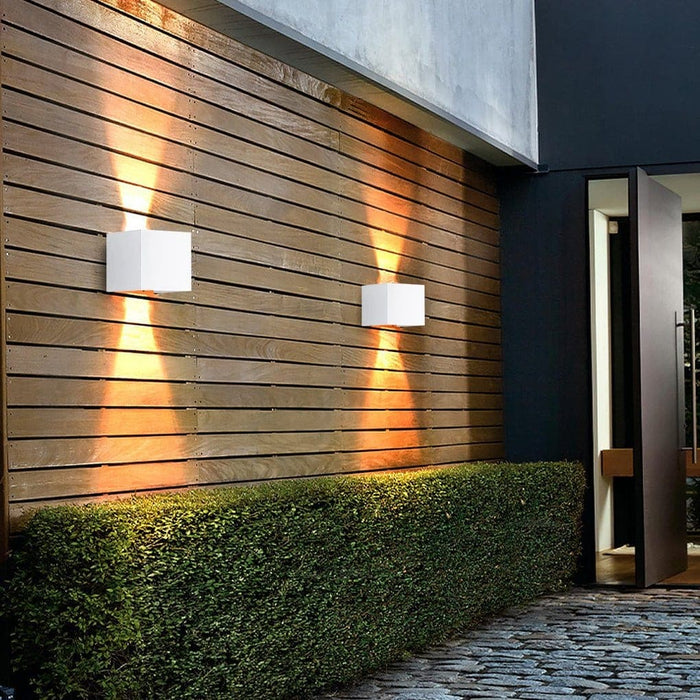 Adjustable Up and Down Outdoor Wall Lamp with High Color Rendering LED, Rain and Dust Resistant, Ideal for Creating Unique Courtyard Atmospheres-ErisView-20