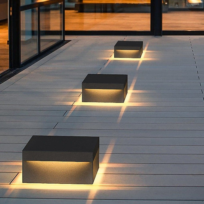 Minimalist Stainless Steel Solar Outdoor Landscape Light, Waterproof, Rust-Resistant, and Bright for Courtyard Decoration and Atmosphere Enhancement-ErisView-3
