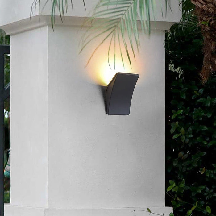Modern Aluminum Die-Cast Outdoor Wall Lamp with High Color Rendering LED and Waterproof Design for Porch, Garage, Walkway, and Garden-ErisView-11