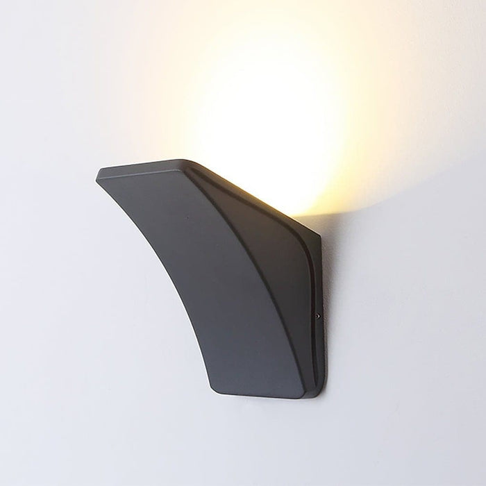 Modern Aluminum Die-Cast Outdoor Wall Lamp with High Color Rendering LED and Waterproof Design for Porch, Garage, Walkway, and Garden-ErisView-4