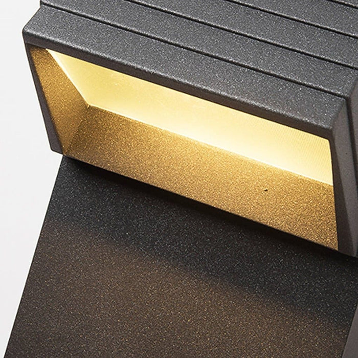 Sturdy Aluminum Alloy Die-Casting Outdoor Light with High Color Rendering LED, Frosted Glass Lampshade, and Silver Luster Finish for Lawn and Landscape-ErisView-9