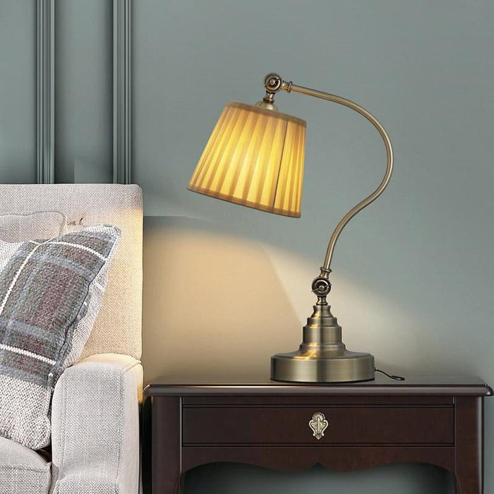 Industrial Empire Shaped Task Light 1 Head Metal Table Lamp with Curved Arm