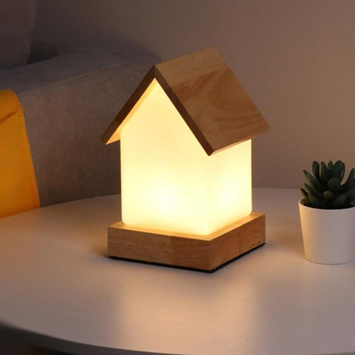 Wooden Small House Kids' Table Lamp Battery Power LED Night Lamp