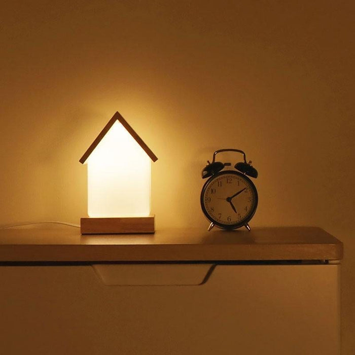 Wooden Small House Kids' Table Lamp Battery Power LED Night Lamp