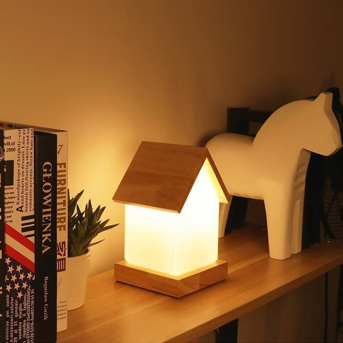 Wooden Small House Kids' Table Lamp Battery Power LED Night Lamp