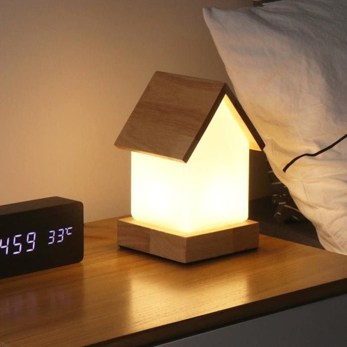 Wooden Small House Kids' Table Lamp Battery Power LED Night Lamp