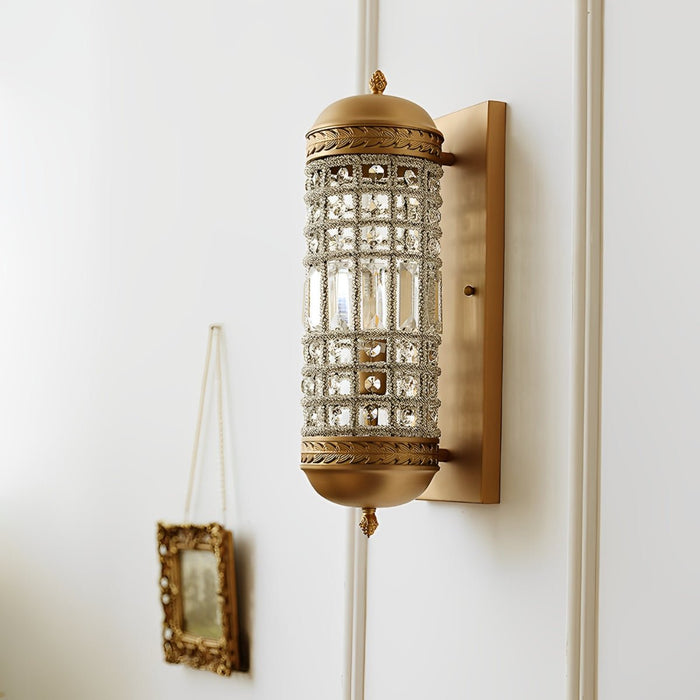 Brass Vintage Wall Sconce Light - Retro Luxury Bedside / Indoor Stairwell Lamp Fixture