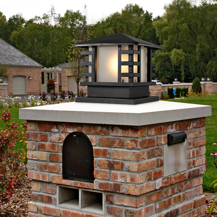 European Retro Column Light LED Landscape Decorative Lighting for Villa Courtyard