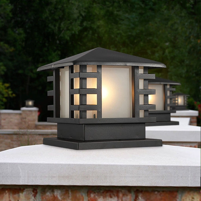 European Retro Column Light LED Landscape Decorative Lighting for Villa Courtyard
