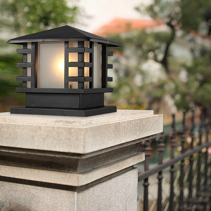 European Retro Column Light LED Landscape Decorative Lighting for Villa Courtyard