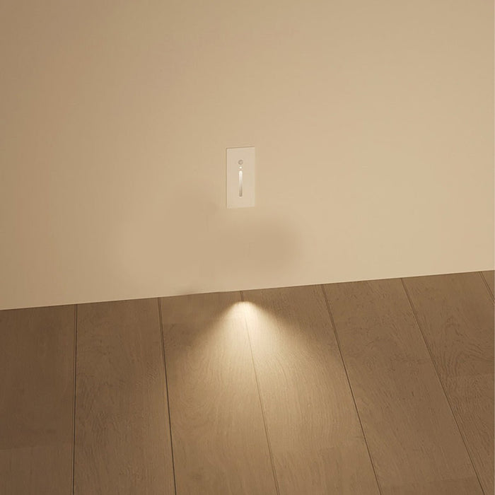 Indoor Minimalist Motion Sensor LED Recessed Stairway Wall Light - Aluminum Step Pathway Illumination, Modern Design