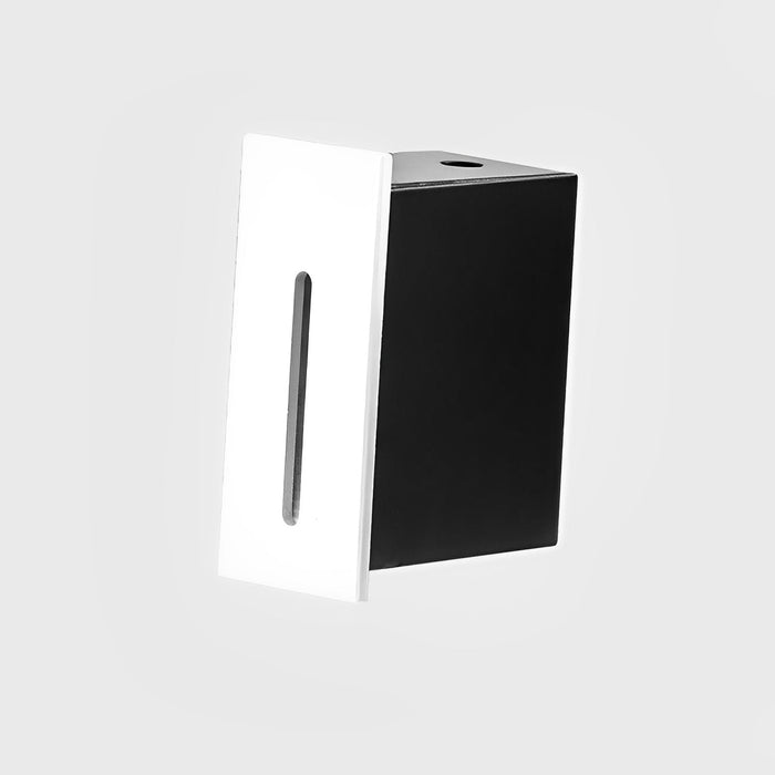 Indoor Minimalist Motion Sensor LED Recessed Stairway Wall Light - Aluminum Step Pathway Illumination, Modern Design