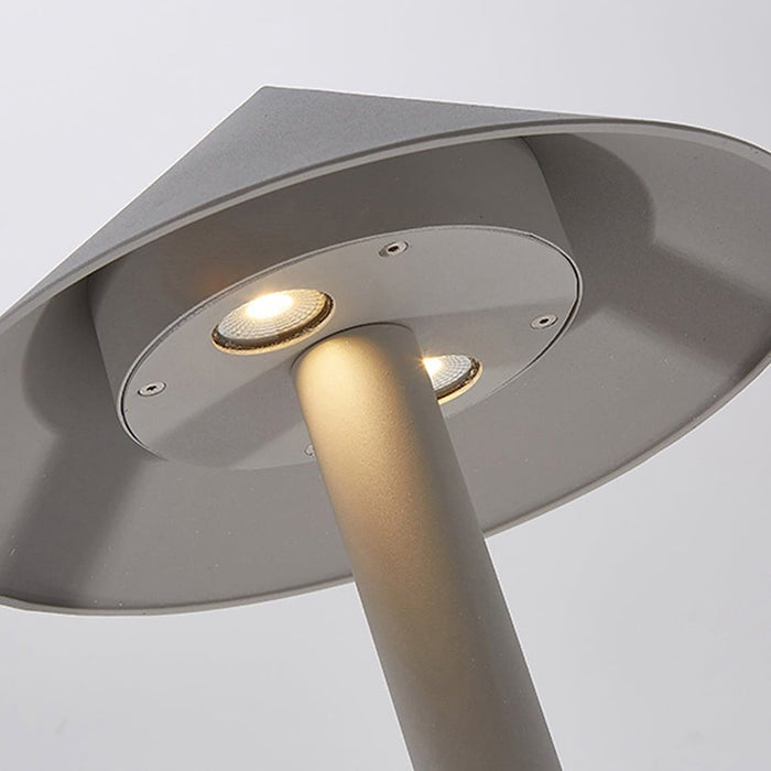 Minimalist Modern Waterproof High Pole Post Light for Landscape Garden Road