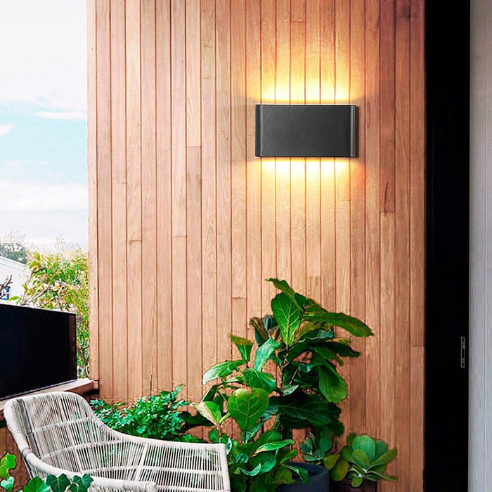 Minimalist Outdoor Waterproof LED Exterior Wall Light for Garden Balcony