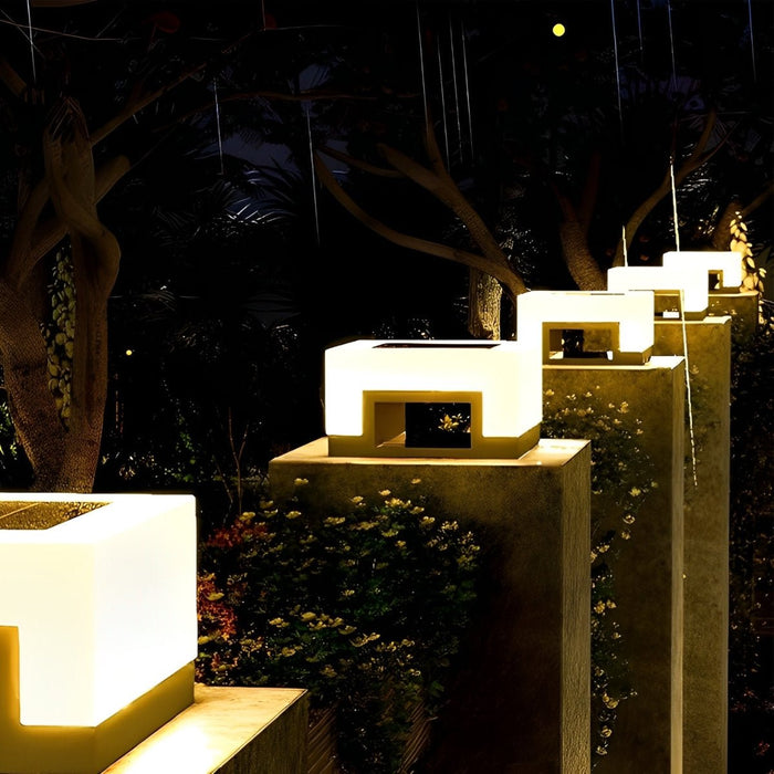 Square Solar Post Caps Light - Outdoor Deck Fence Post Lighting - Automatic LED Illumination for Gardens, Patios, Pathways