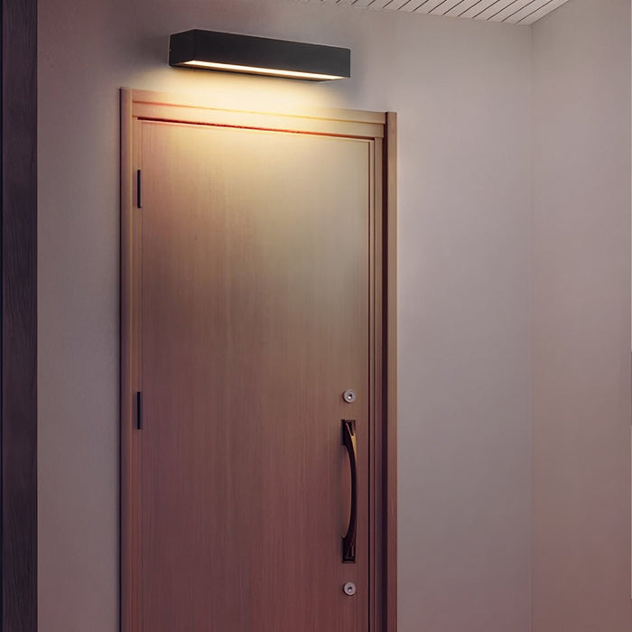 Minimalist Strip Outdoor Wall Light - Modern LED Exterior Lamp, Waterproof Black Aluminum Fixture for Porch, Patio, Entryway