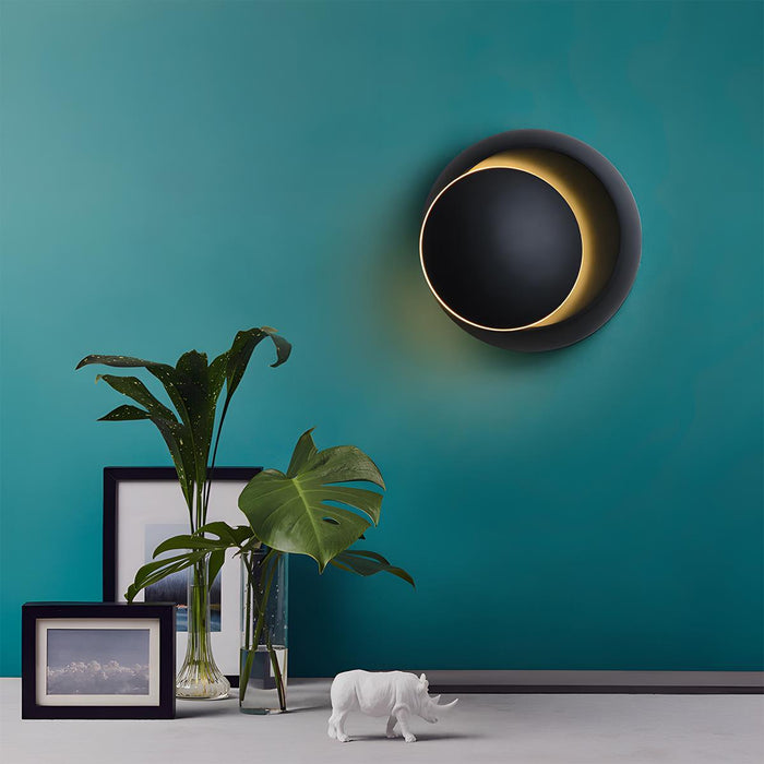 Modern Adjustable Moon Eclipse Creative LED Wall Sconce - Rotatable Disc Design, Dimmable Light, Iron Fixture