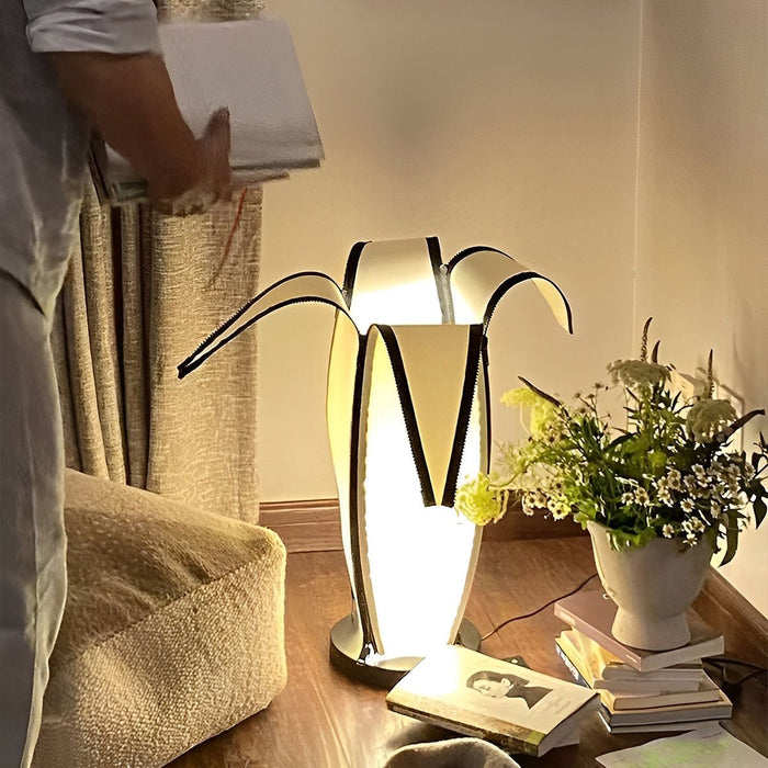 Modern Banana Design Plug-in LED Floor Lamp - Artistic Curved Arc Lighting / Contemporary Living Room Decor