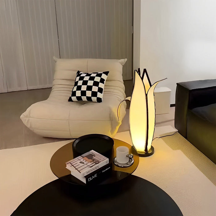 Modern Banana Design Plug-in LED Floor Lamp - Artistic Curved Arc Lighting / Contemporary Living Room Decor