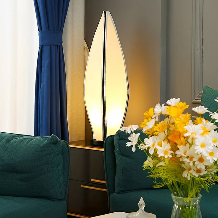 Modern Banana Design Plug-in LED Floor Lamp - Artistic Curved Arc Lighting / Contemporary Living Room Decor