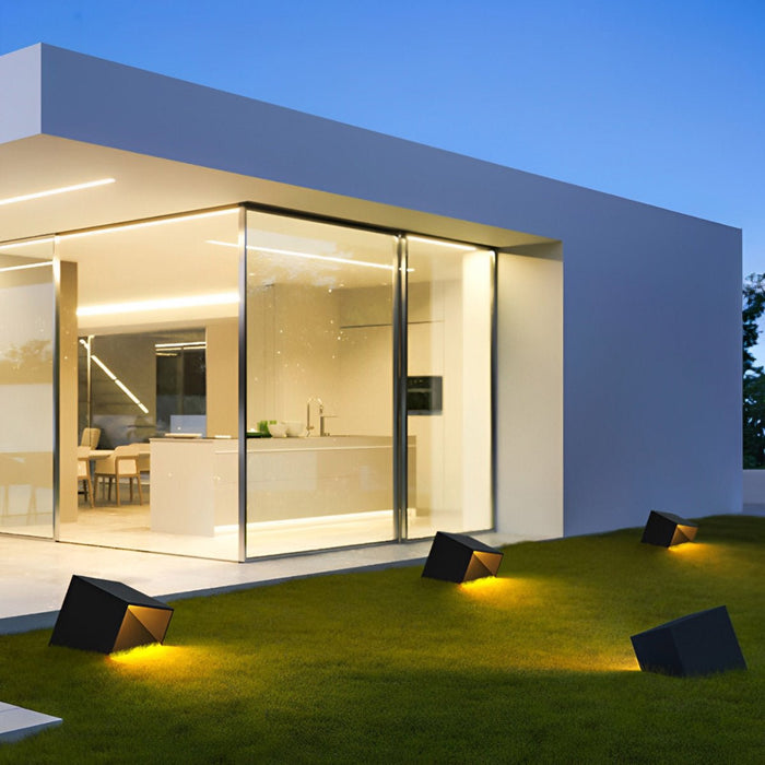 Solar LED Outdoor Post Light, Modern Cube Design, Dusk to Dawn for Garden/Pathway/Patio