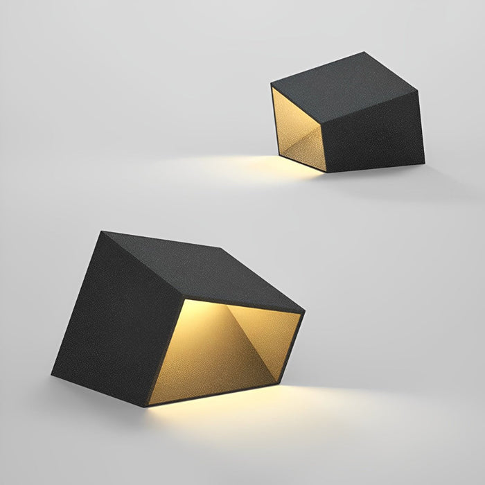 Solar LED Outdoor Post Light, Modern Cube Design, Dusk to Dawn for Garden/Pathway/Patio