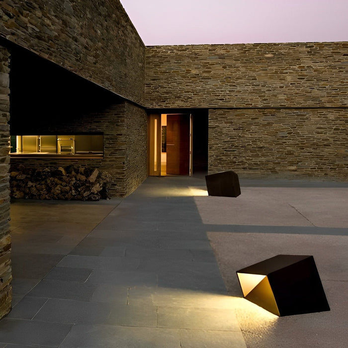 Solar LED Outdoor Post Light, Modern Cube Design, Dusk to Dawn for Garden/Pathway/Patio