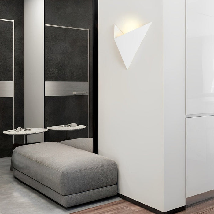 Modern Geometric LED Wall Sconce, Minimalist Indoor Accent Lighting for Living Room/Bedroom/Hallway