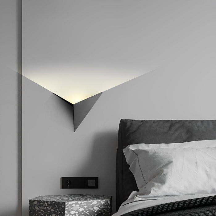 Modern Geometric LED Wall Sconce, Minimalist Indoor Accent Lighting for Living Room/Bedroom/Hallway