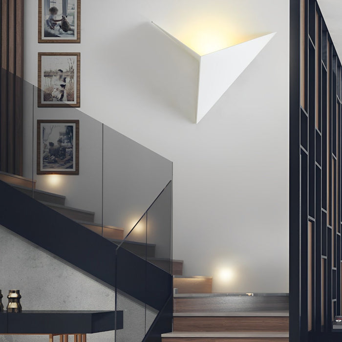 Modern Geometric LED Wall Sconce, Minimalist Indoor Accent Lighting for Living Room/Bedroom/Hallway