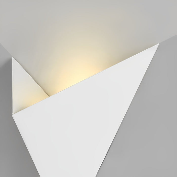 Modern Geometric LED Wall Sconce, Minimalist Indoor Accent Lighting for Living Room/Bedroom/Hallway