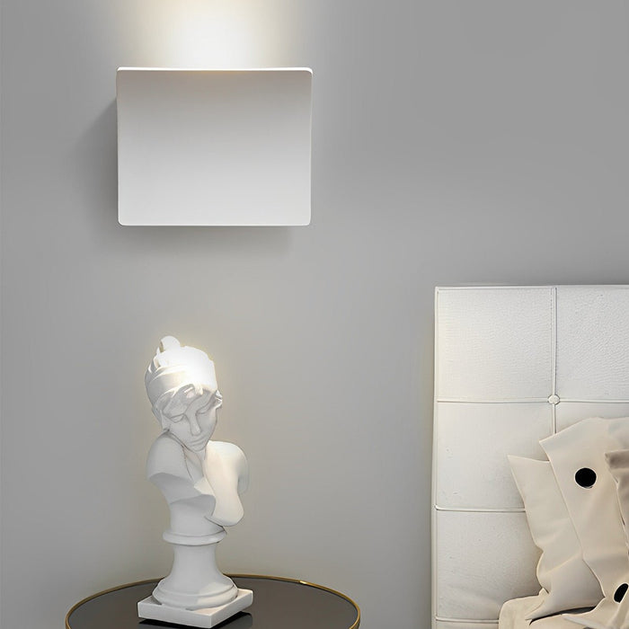 Modern Minimalist Curve LED Indoor Wall Sconce - Warm White Light, Aluminum Design - Hardwired Fixture