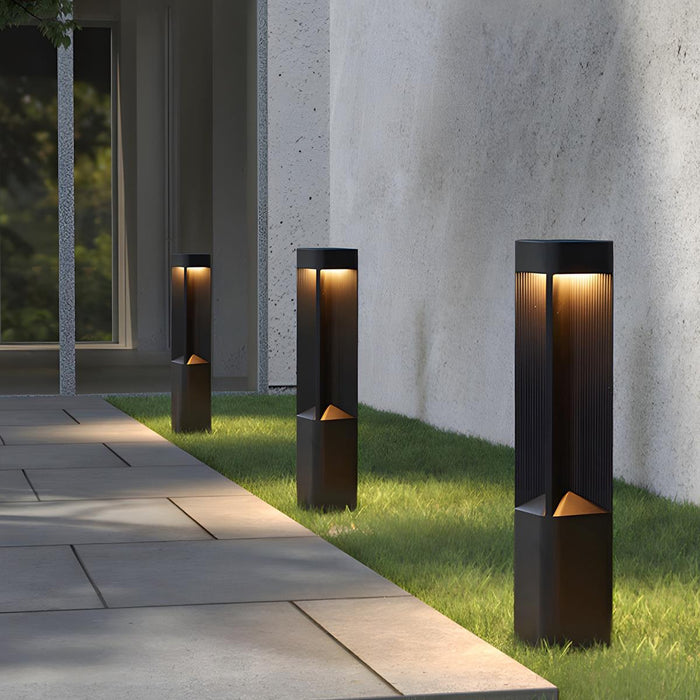 Modern Rectangular LED Landscape Light - Outdoor Pathway / Garden Illumination - Durable Weatherproof Design