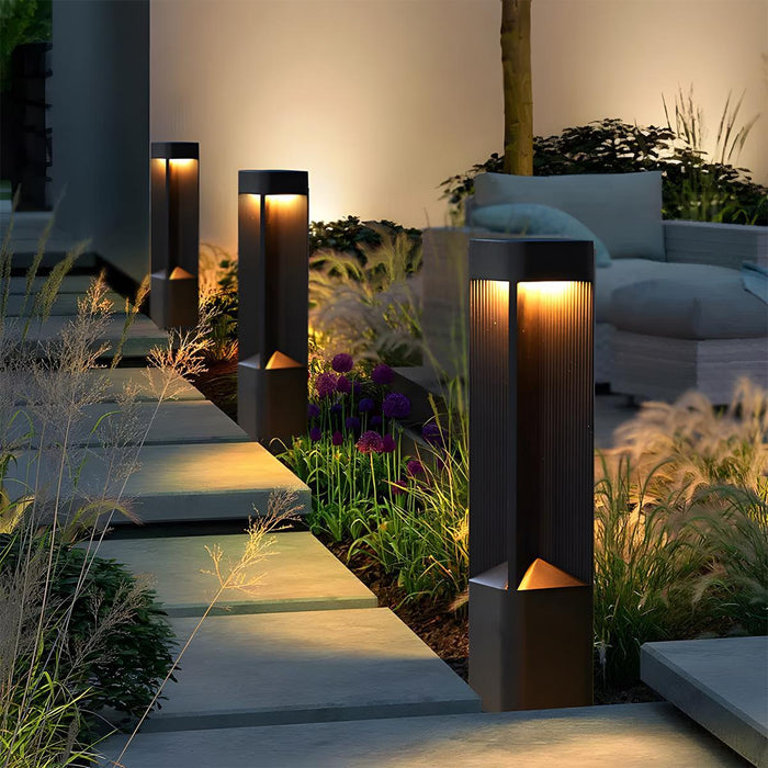 Modern Rectangular LED Landscape Light - Outdoor Pathway / Garden Illumination - Durable Weatherproof Design