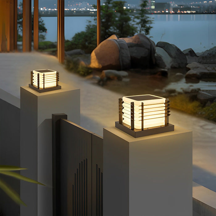 Solar Dusk to Dawn Square Fence Light, Waterproof LED Outdoor, Perimeter Security for Fence/Deck/Patio