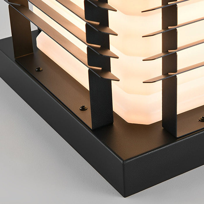 Solar Dusk to Dawn Square Fence Light, Waterproof LED Outdoor, Perimeter Security for Fence/Deck/Patio