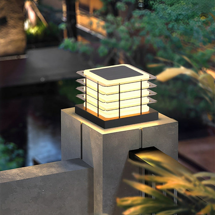 Solar Dusk to Dawn Square Fence Light, Waterproof LED Outdoor, Perimeter Security for Fence/Deck/Patio