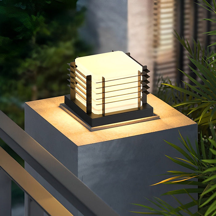Solar Dusk to Dawn Square Fence Light, Waterproof LED Outdoor, Perimeter Security for Fence/Deck/Patio