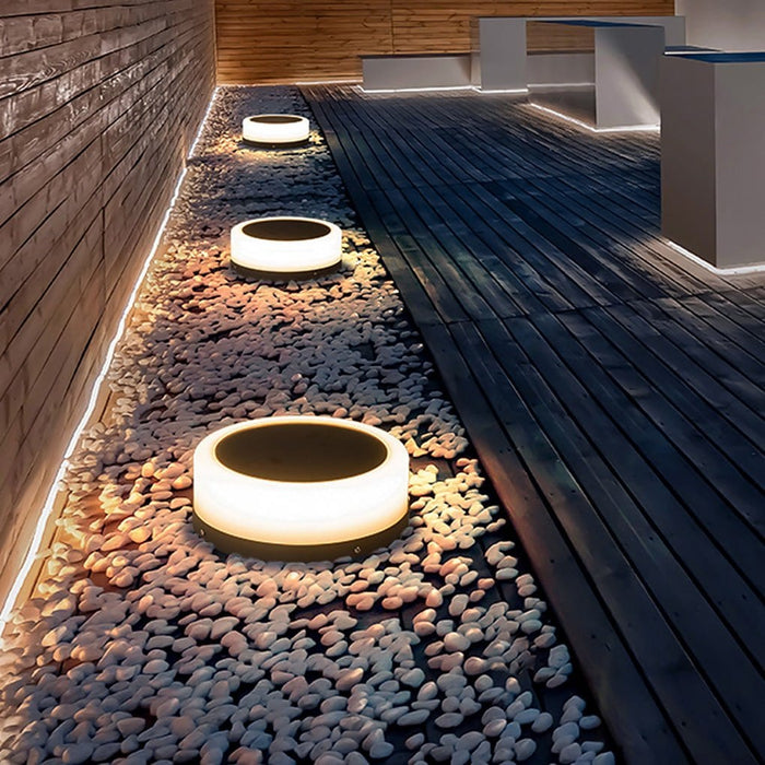 Round Acrylic Waterproof White LED Modern Solar Lights Outdoor Garden Lights