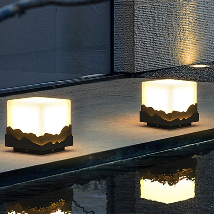 Outdoor Fence Post Light Solar Waterproof LED Mountains Peaks Landscape Decorative Lighting