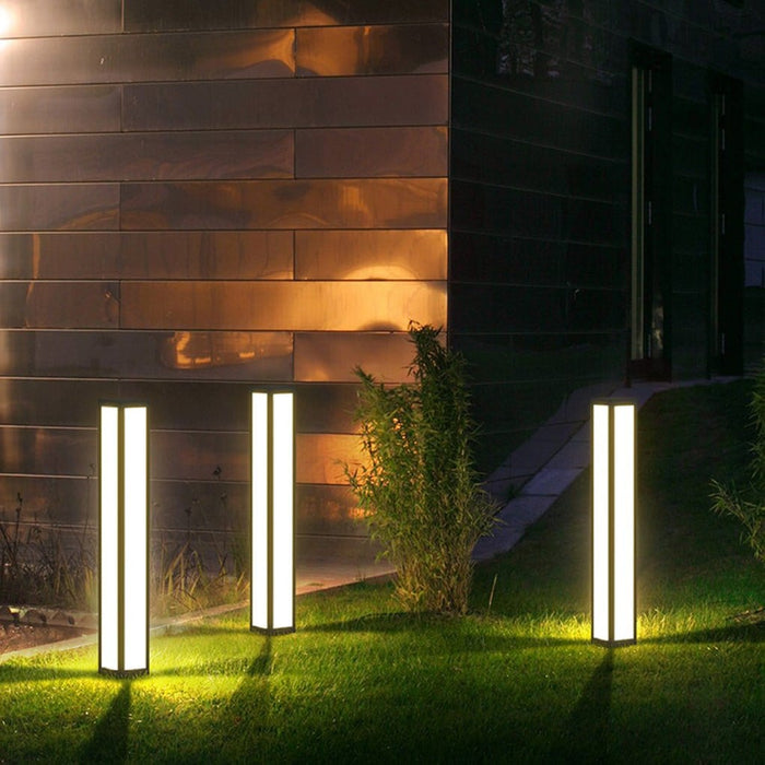 Outdoor Lawn Light Waterproof Garden Solar LED Landscape Lighting for Villa Courtyard