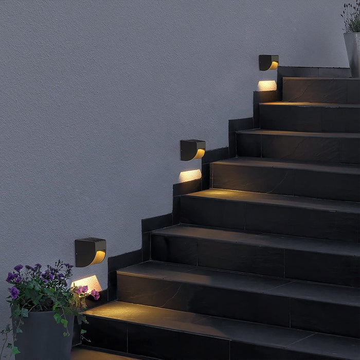 Outdoor Waterproof LED Wall Light for Villa Foyer Garden Corridor Balcony