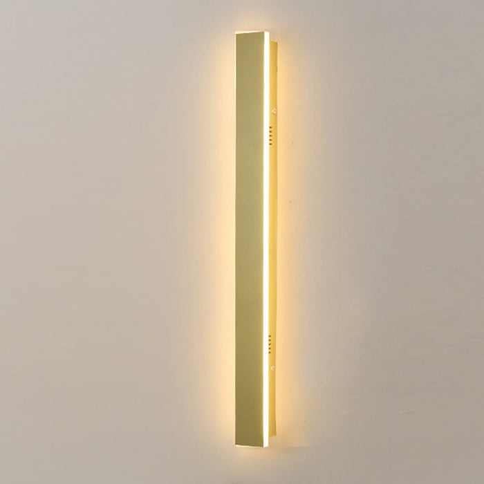 Outdoor Waterproof Rust-proof Minimalist Strip LED Wall Sconces Garden Light